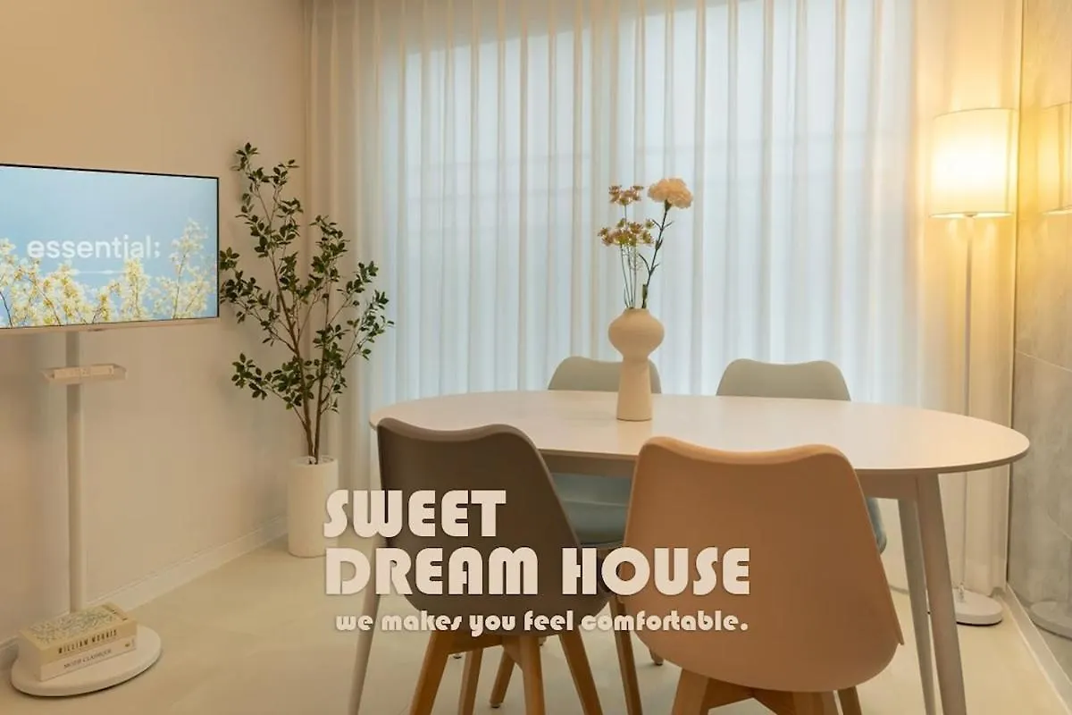 Sweet Dream House #A Quiet Rest That Warmly Embraces You Even On Unfamiliar Nights Seul